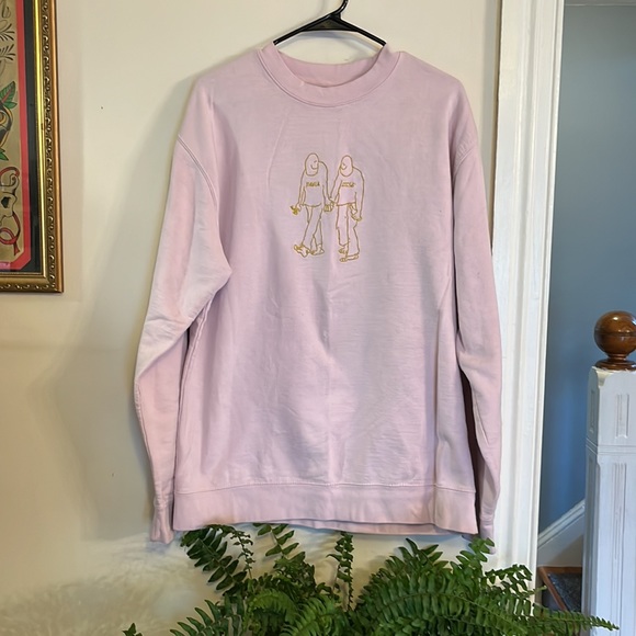 Sweatshirt - Picture 2 of 4